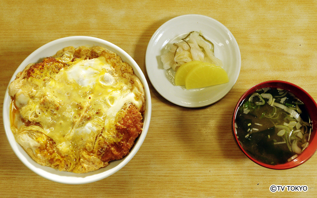 カツ丼・上（お新香・味噌汁付）